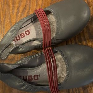 Tsubo flats size 6.5